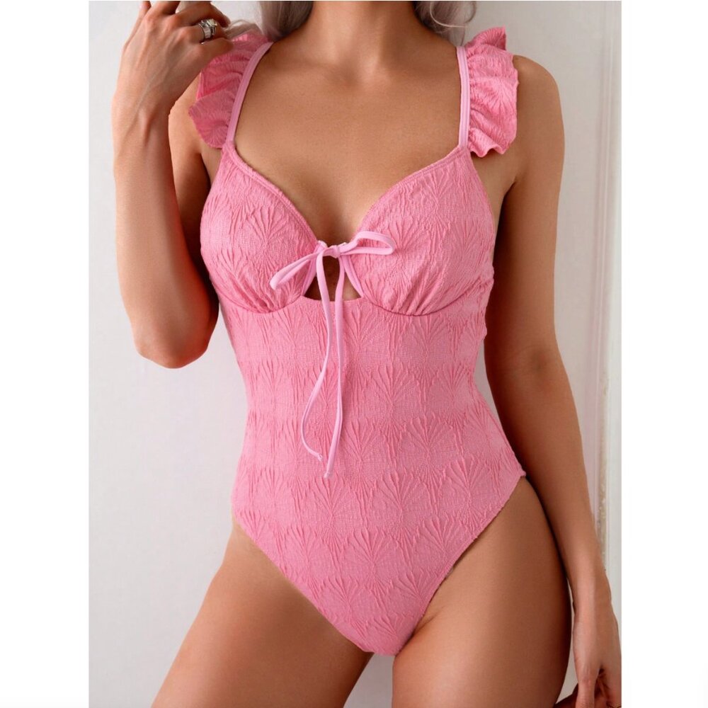 New to Posh C 🔆 | Concha Rosa Euro Style Steel Wire Floral Textured Swimsuit - Picture 6 of 8